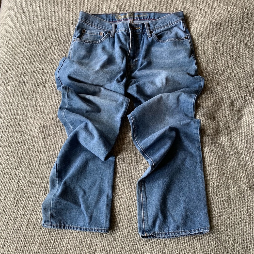 Old navy regular fit jeans 33 x 32